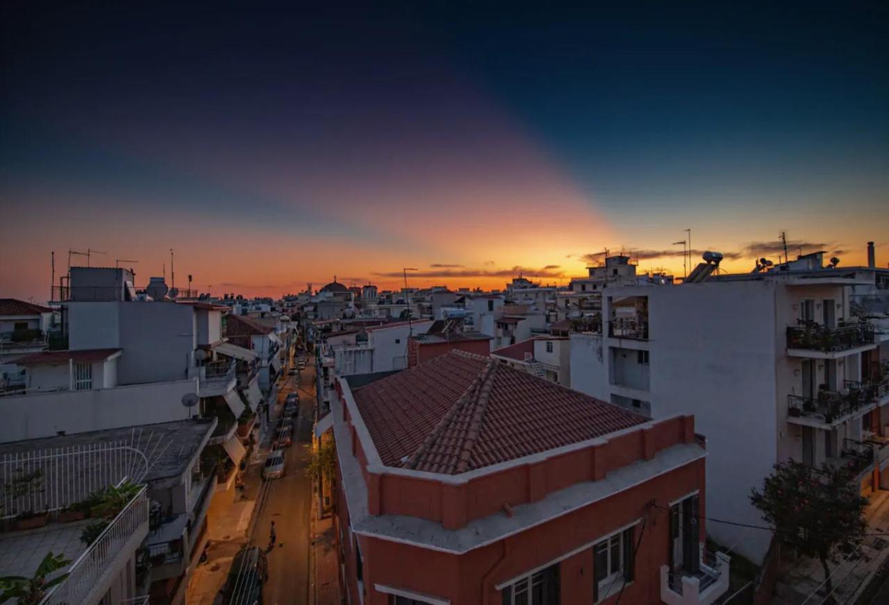 Tiny Central Penthouse, Big Terrace กาลามาตา ภายนอก รูปภาพ