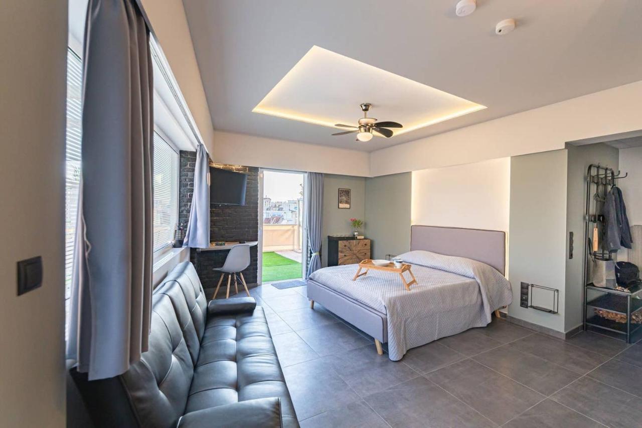 Tiny Central Penthouse, Big Terrace กาลามาตา ภายนอก รูปภาพ