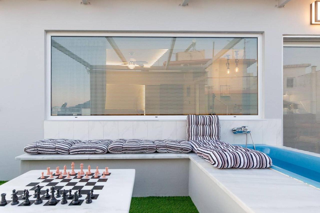 Tiny Central Penthouse, Big Terrace กาลามาตา ภายนอก รูปภาพ